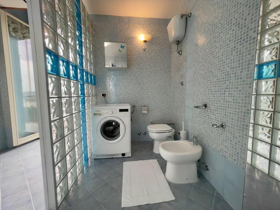 Appartamento Free Wi-fi- Vista Mare E Vesuvio-casa Laura *